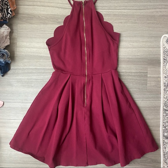 Scalloped Halter Neck Dress - Picture 2 of 6